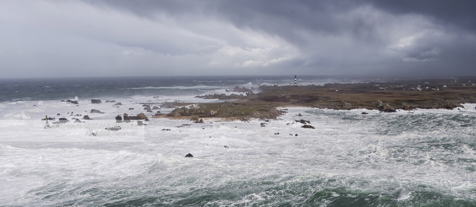 Les phares d'Iroise dans la tempête Ruth