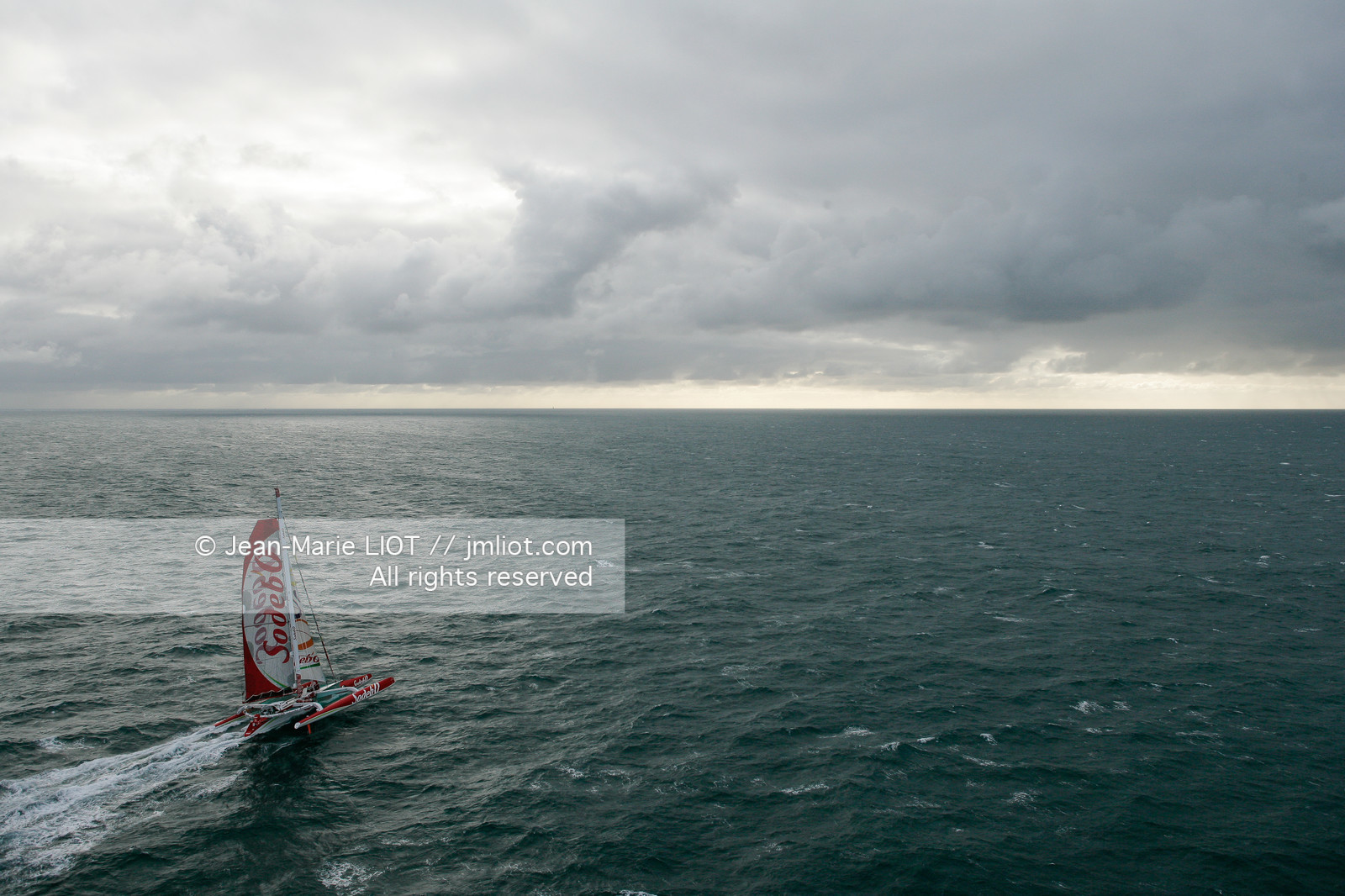 MAXI TRIMARAN SODEBO - THOMAS COVILLE - RECORD TOUR DU MONDE EN SOLITAIRE - 2008..