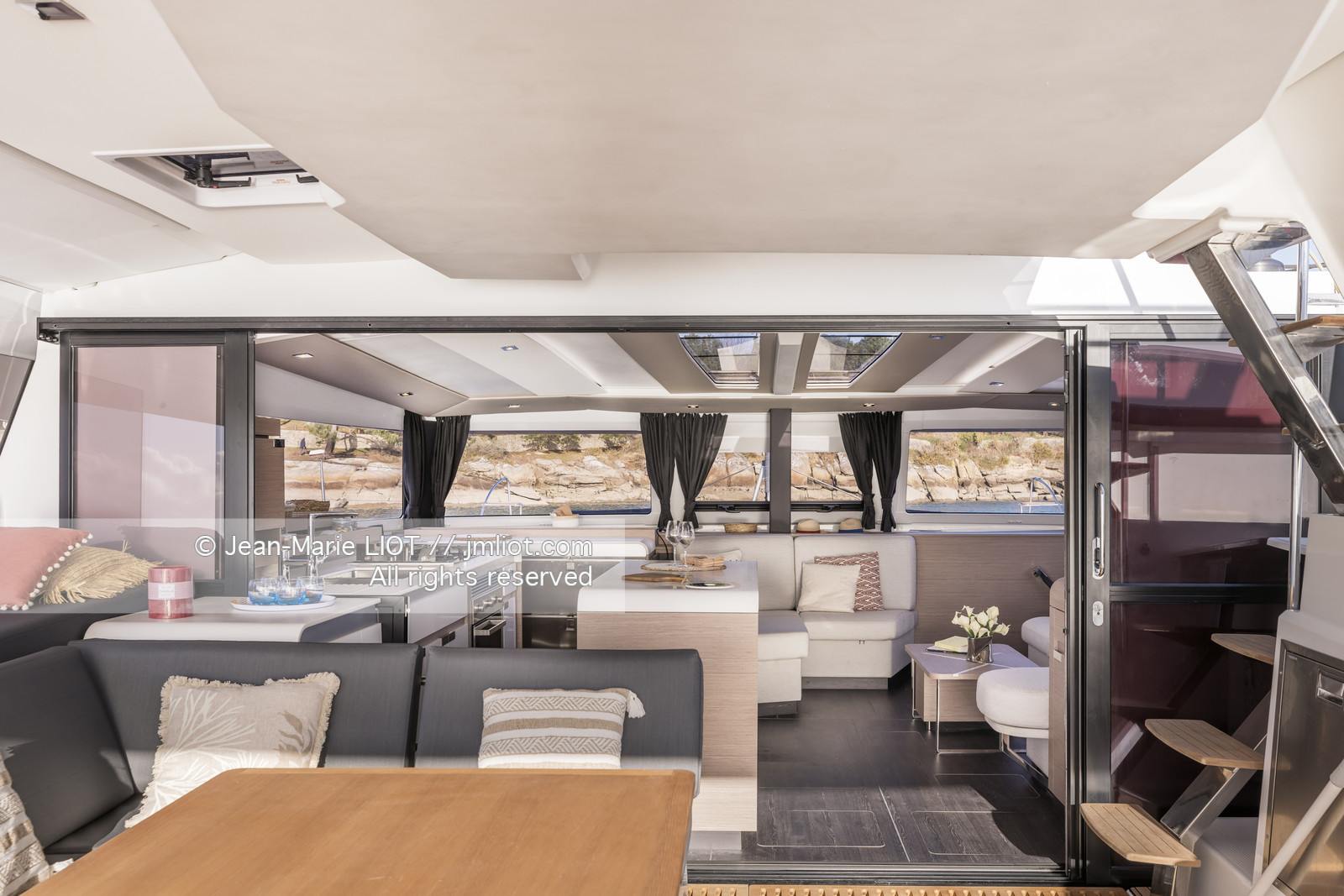FOUTAINE PAJOT 2022 - AURA 51