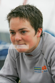 ELLE MACARTHUR - RECORD DU TOUR DU MONDE EN SOLITAIRE