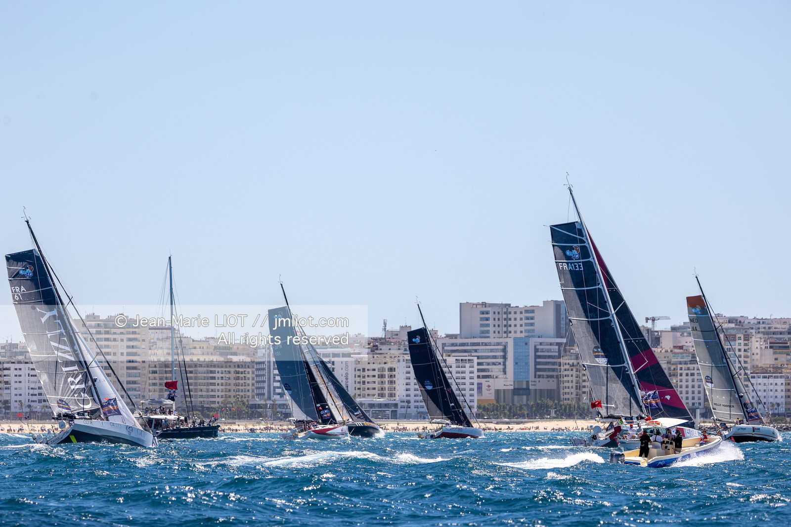 GLOBE40 2022 - START FIRST LEG