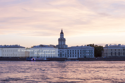 .Russia, Saint Petersburg, listed as World Heritage by UNESCO, Ermitage Museum and during the Nuits Blanches events (Sleepless Nights)