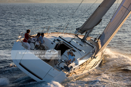 CHANTIER JEANNEAU 2011