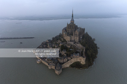 LE MONT SAINT MICHEL - LA MAREE DU SIECLE