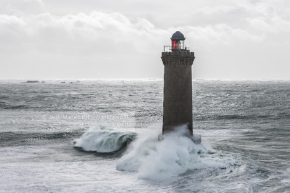 Les phares d'Iroise dans la tempête Ruth