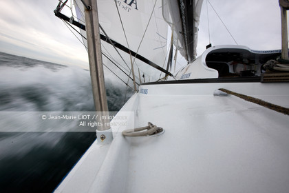 A BORD D'ARTEMIS AVEC SAM DAVIES ET SYDNEY GAVIGNET