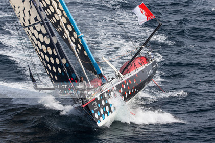 ERIC BELLION - COMME UN SEUL HOMME - VENDEE GLOBE 2016-2017