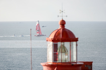 SAILING IDEC & FRANCIS JOYON