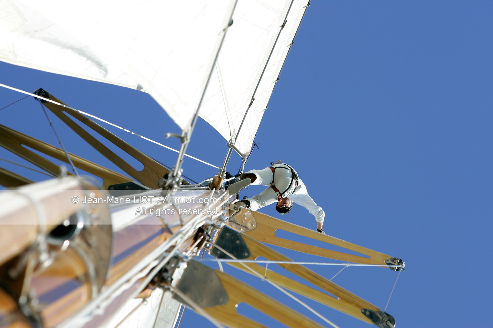 PHOTO ¬© JEAN-MARIE LIOT MENTION OBLIGATOIRE LES 5 ET 6 OCTOBRE 2006 LES VOILES DE SAINT-TROPEZ