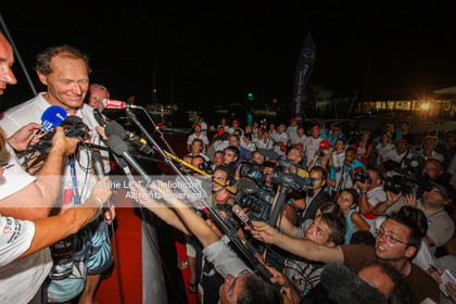 ROUTE DU RHUM 2010 - ARRIVEE DE FRANCIS JOYON