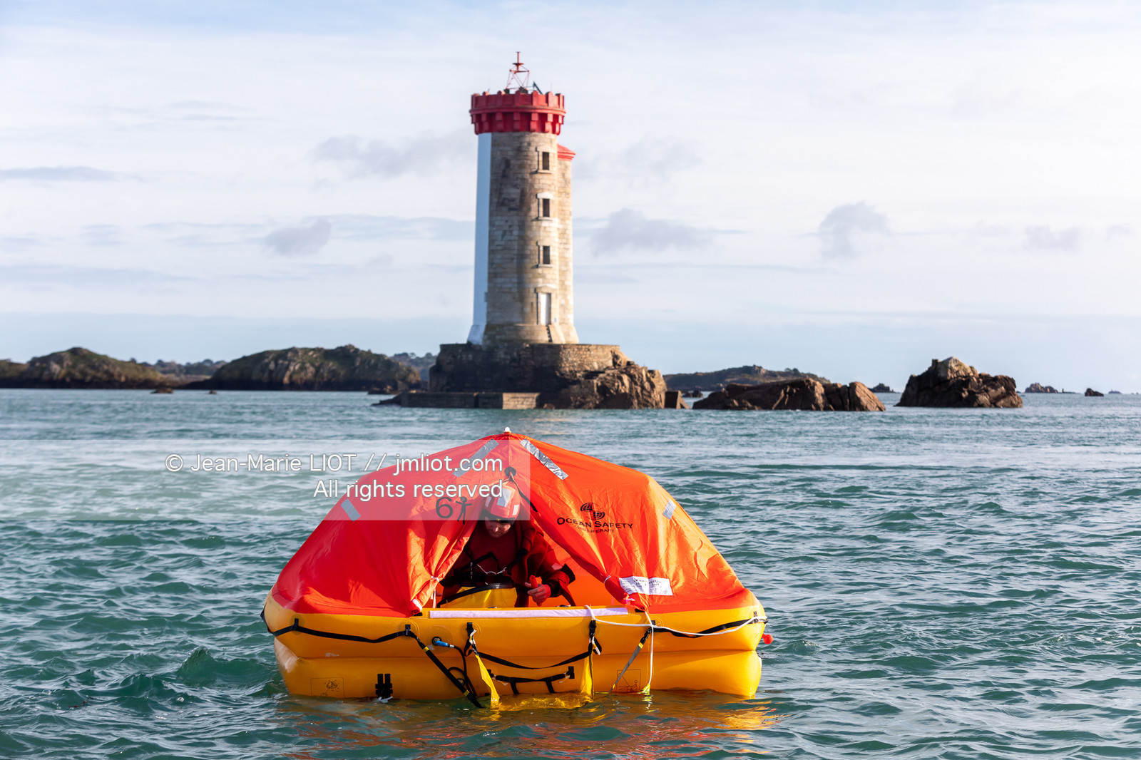 RADEAUX DE SURVIE - COMPARATIF