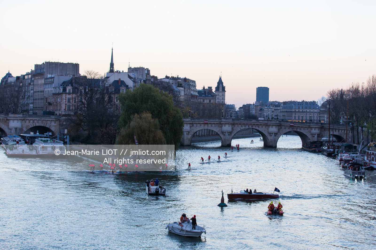 PADDLE - LA SEINE - PARIS