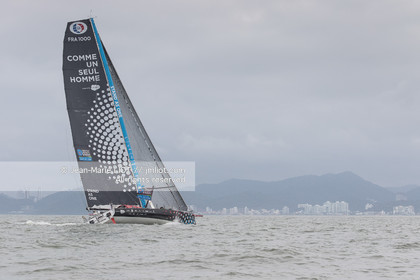 .Itajaï (Brazil) on 13 November 2015, arrival of Eric Bellion and Sam Goodchild aboard the imoca as one man. Photo © Jean-Marie Liot   DPPI.