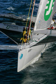 .Start Jules Verne Trophy maxi trimaran Geronimo, skipper Olivier de Kersauzon, on décember 28, 2004, Photo Jean-Marie LIOT - www.jmliot.com