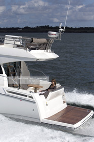PRESTIGE 420 - PRESTIGE YACHTS