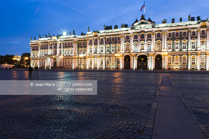 .Russia, Saint Petersburg, listed as World Heritage by UNESCO, Dvortsovaya Square (Palace Square), the General staff building in the background  during the Nuits Blanches events (Sleepless Nights)