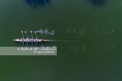 AVIRON