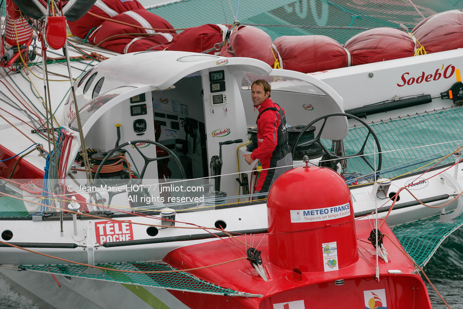 MAXI TRIMARAN SODEBO - THOMAS COVILLE - RECORD TOUR DU MONDE EN SOLITAIRE - 2008..