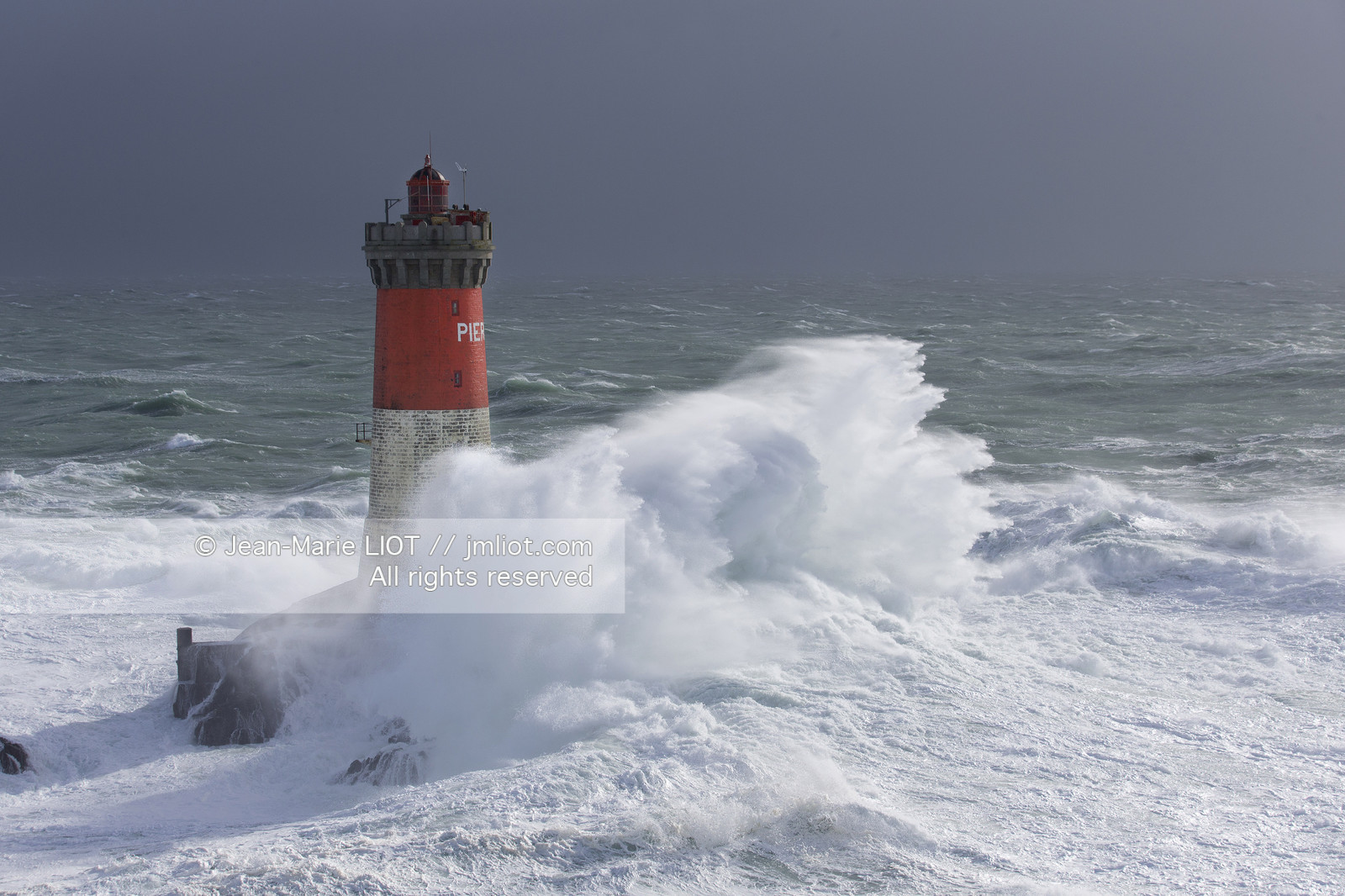 Les phares d'Iroise dans la tempête Ruth