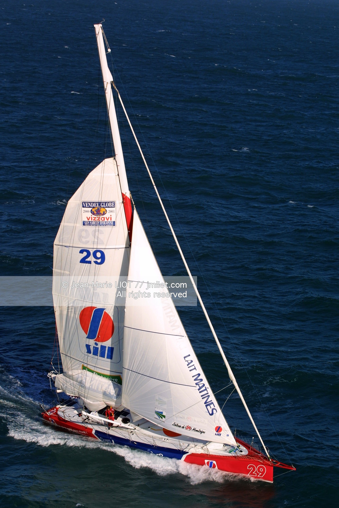 VENDEE GLOBE 2001- ARRIVEE ROLAND JOURDAIN