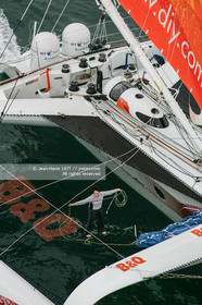 ELLE MACARTHUR - RECORD DU TOUR DU MONDE EN SOLITAIRE