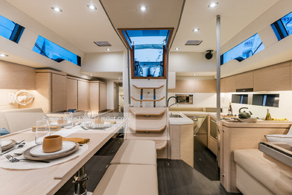 ALLURES YACHTING - ALLURES 51.9