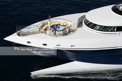 SALON NAUTIQUE DE CANNES 2005