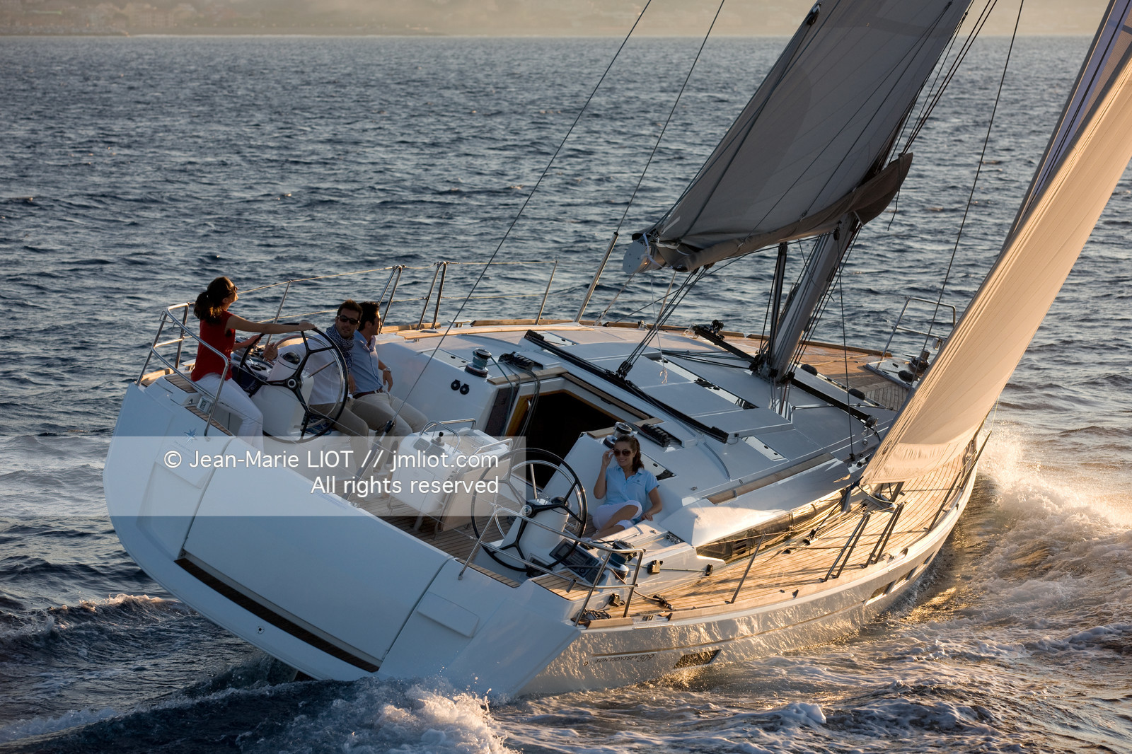 CHANTIER JEANNEAU 2011