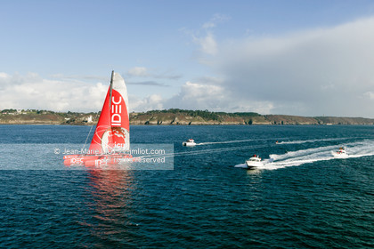 SAILING IDEC & FRANCIS JOYON