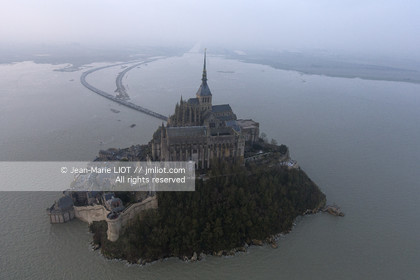LE MONT SAINT MICHEL - LA MAREE DU SIECLE