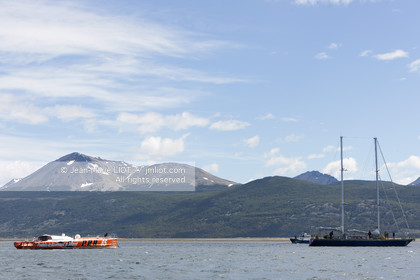 090107VG09_38V5673 .jpg