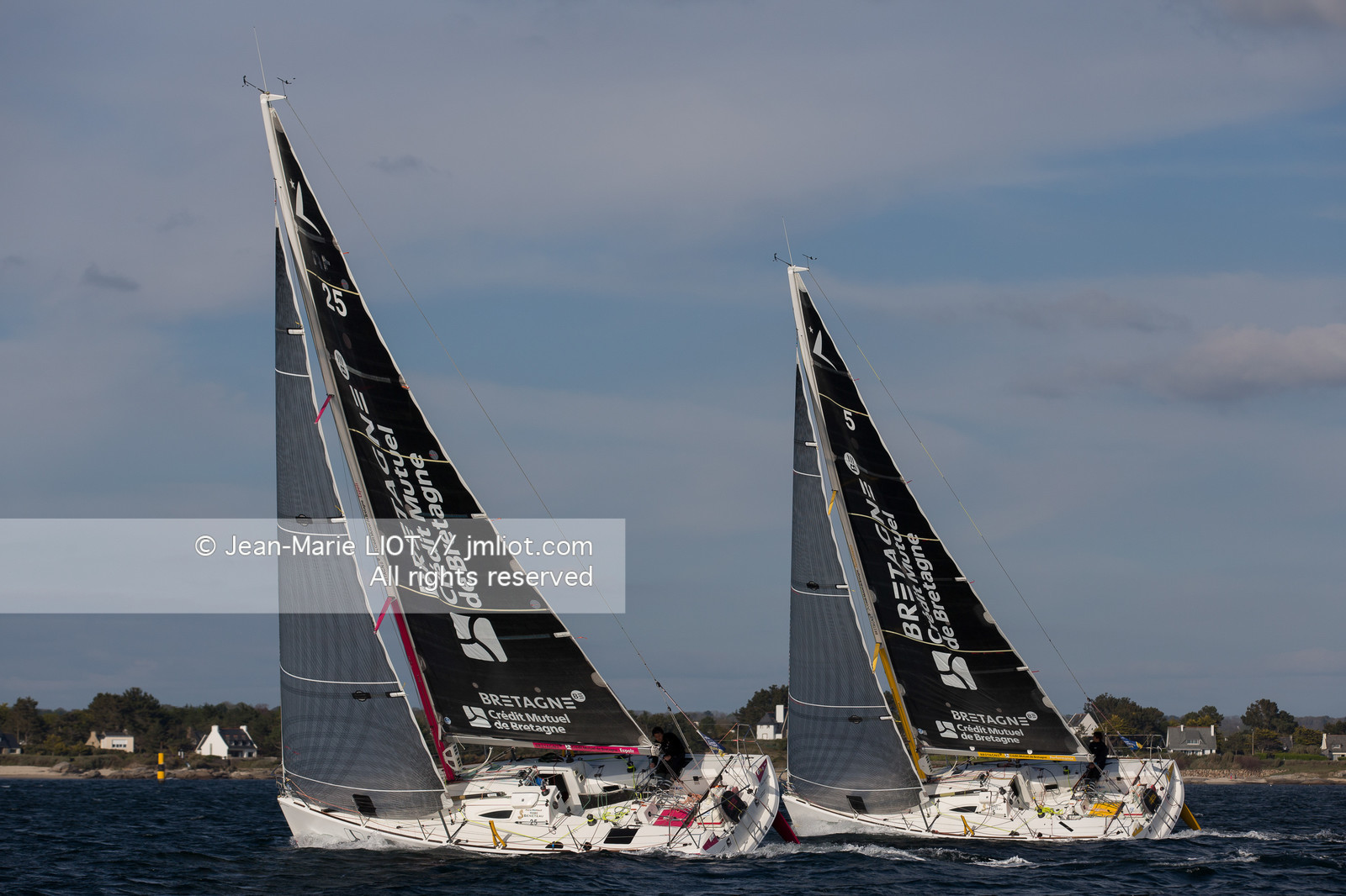 FIGARO BRETAGNE CREDIT MUTUEL 2017 - SEBASTIEN SIMON ET PIERRE RHIMBAULT