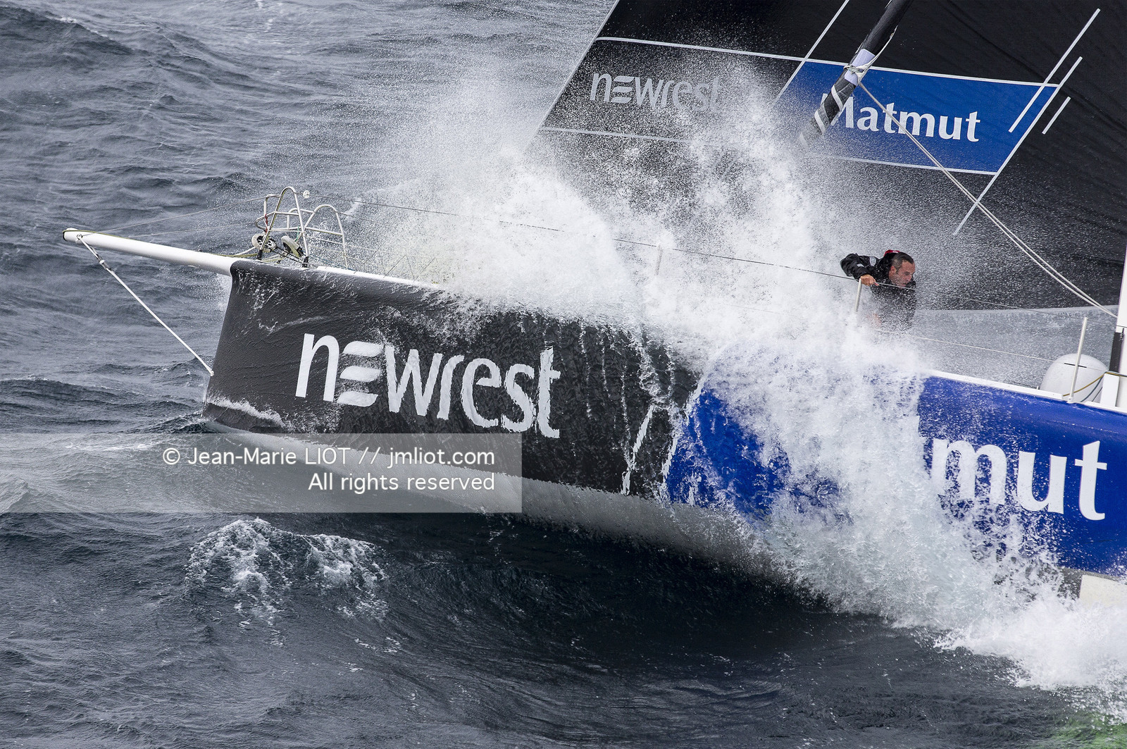 FABRICE AMEDEO - NEWREST-MATMUT - VENDEE GLOBE 2016-2017