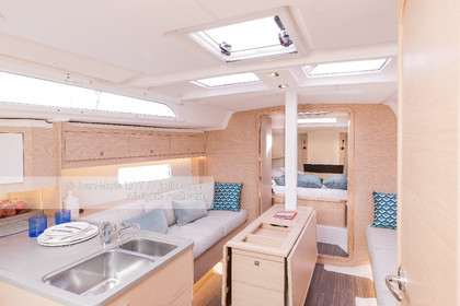 DUFOUR YACHTS 2022 - DUFOUR 37