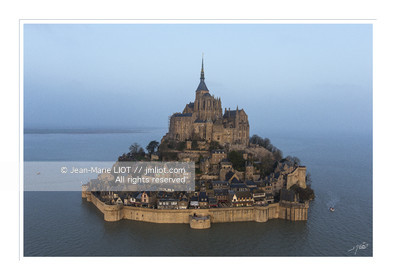 .The Mont Saint Michel.Mont Saint Michel becomes an island during the tide of the century in 2015 ..© Jean -Marie Liot