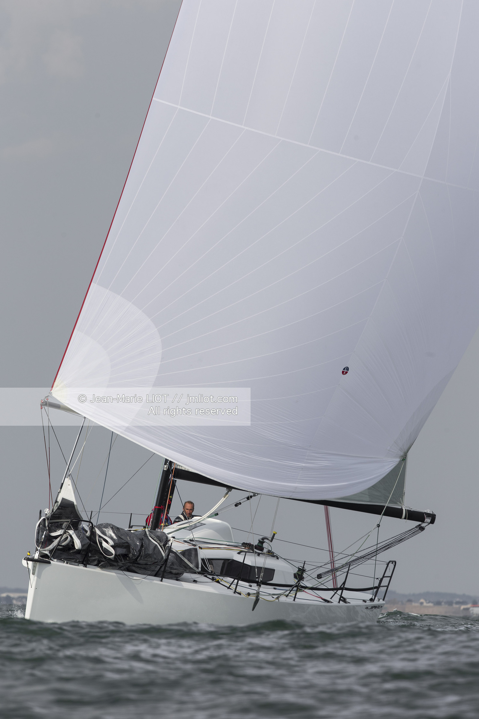 VOILE MAGAZINE - 100 MILLES