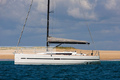 DUFOUR 36