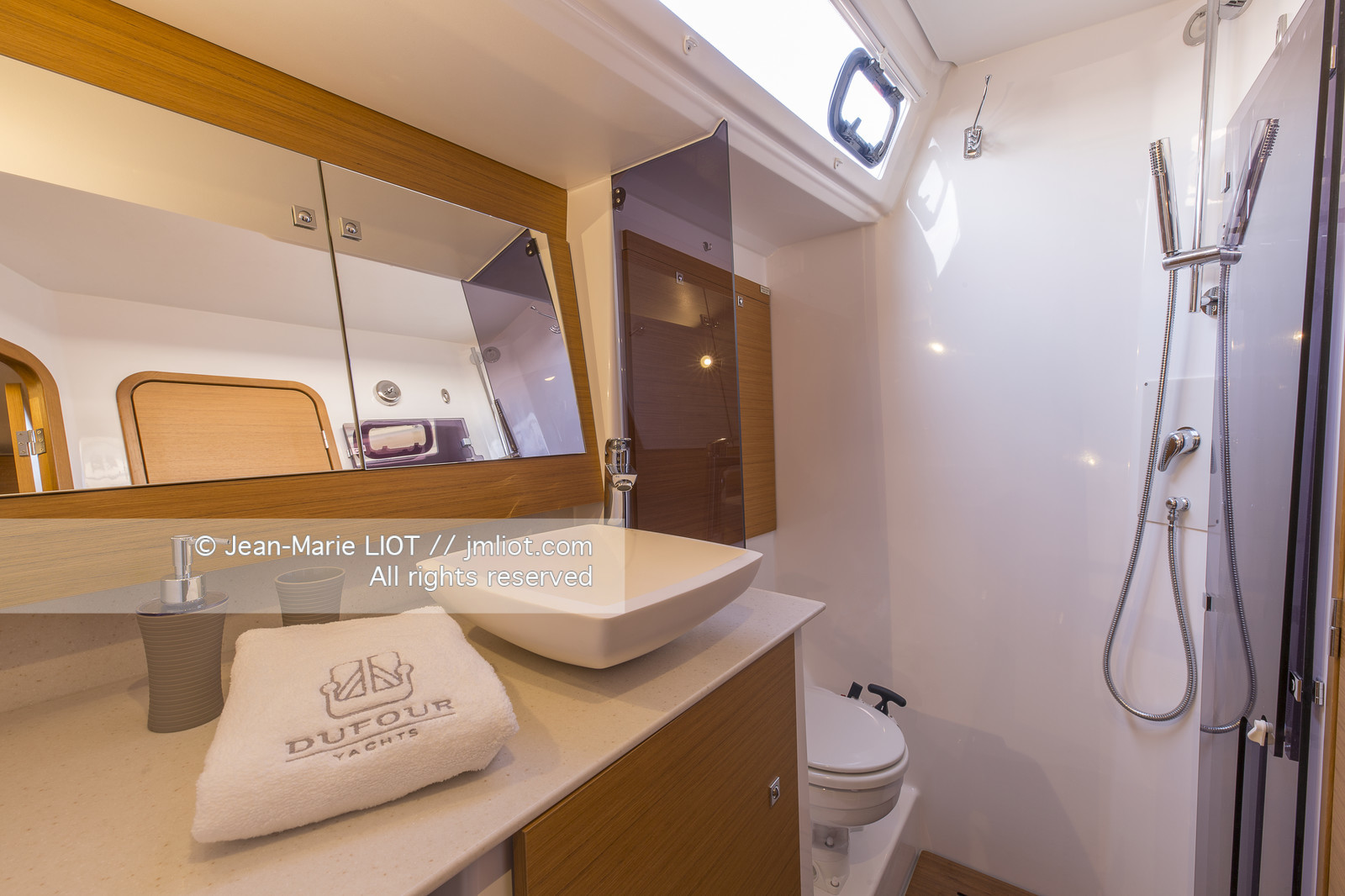 DUFOUR YACHTS 2017 - DUFOUR 520