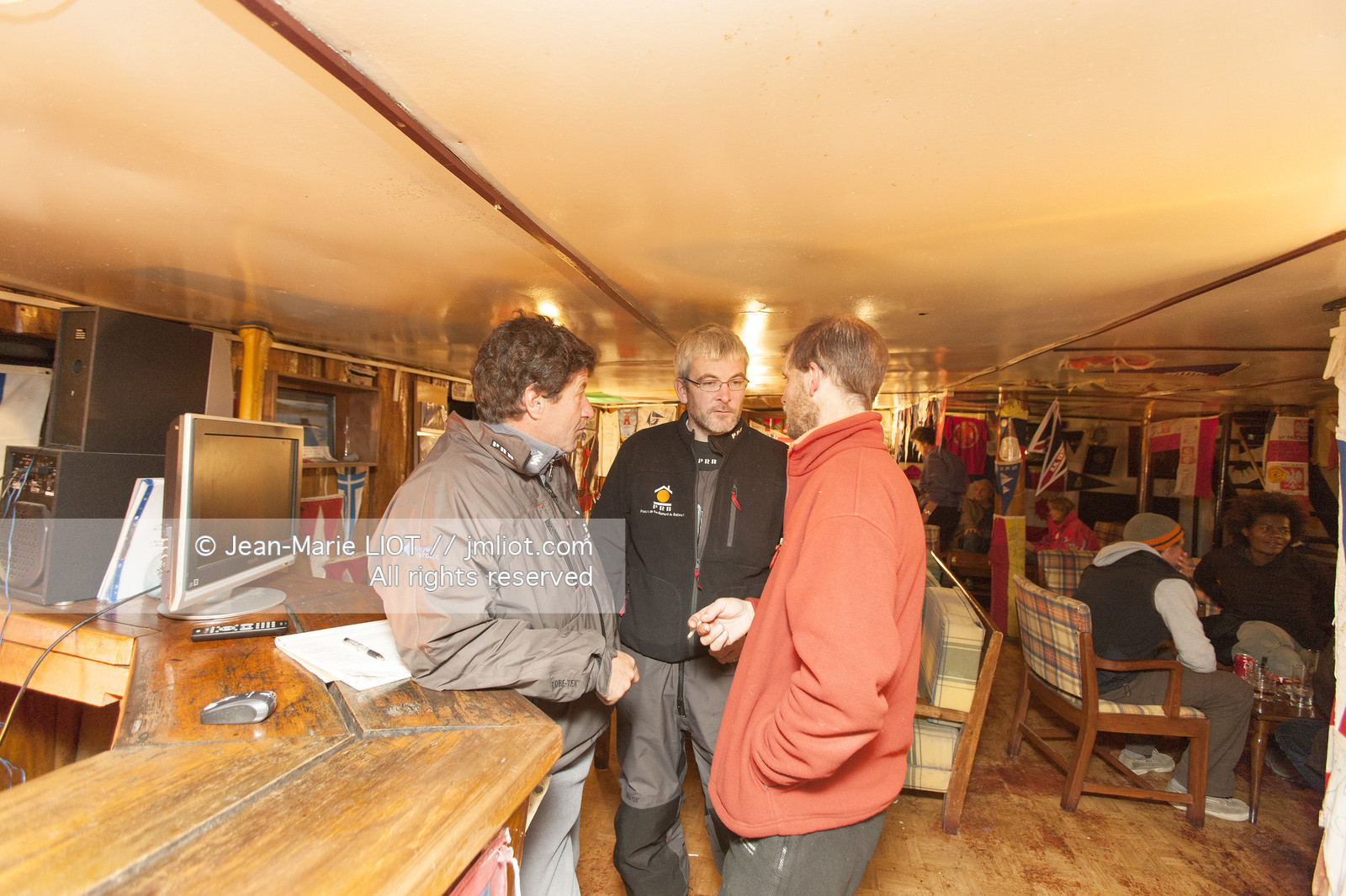 090107VG09_38V5546