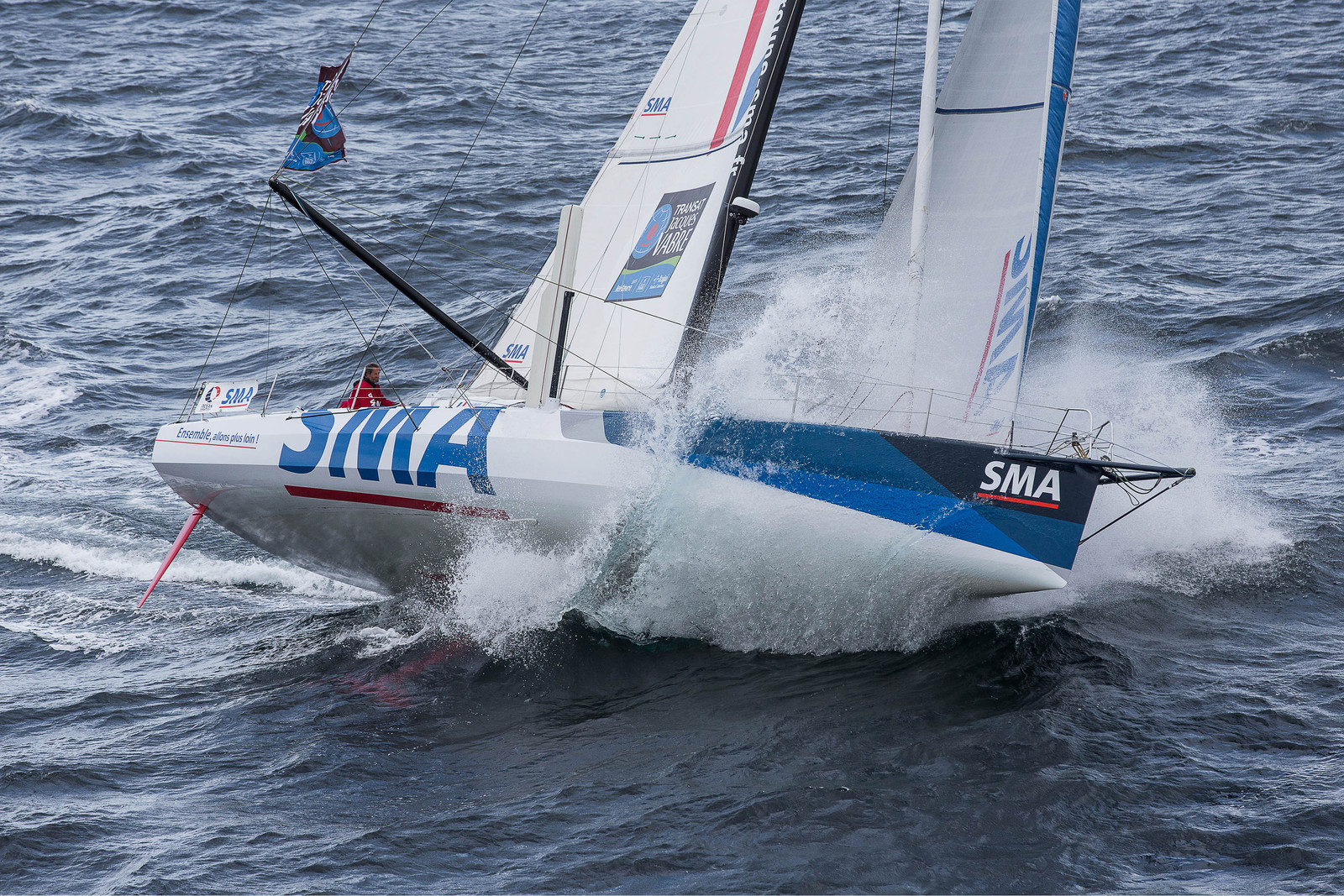 Paul Meilhat et Michel Desjoyeaux à l'entrainement sur IMOCA SMA avant le départ de la Transat Jacques vabre 2015 au départ du Havre et à destination de Itajaï au Brésil..Groix, 16 09 2015, Photo © Jean-Marie LIOT   DPPI.