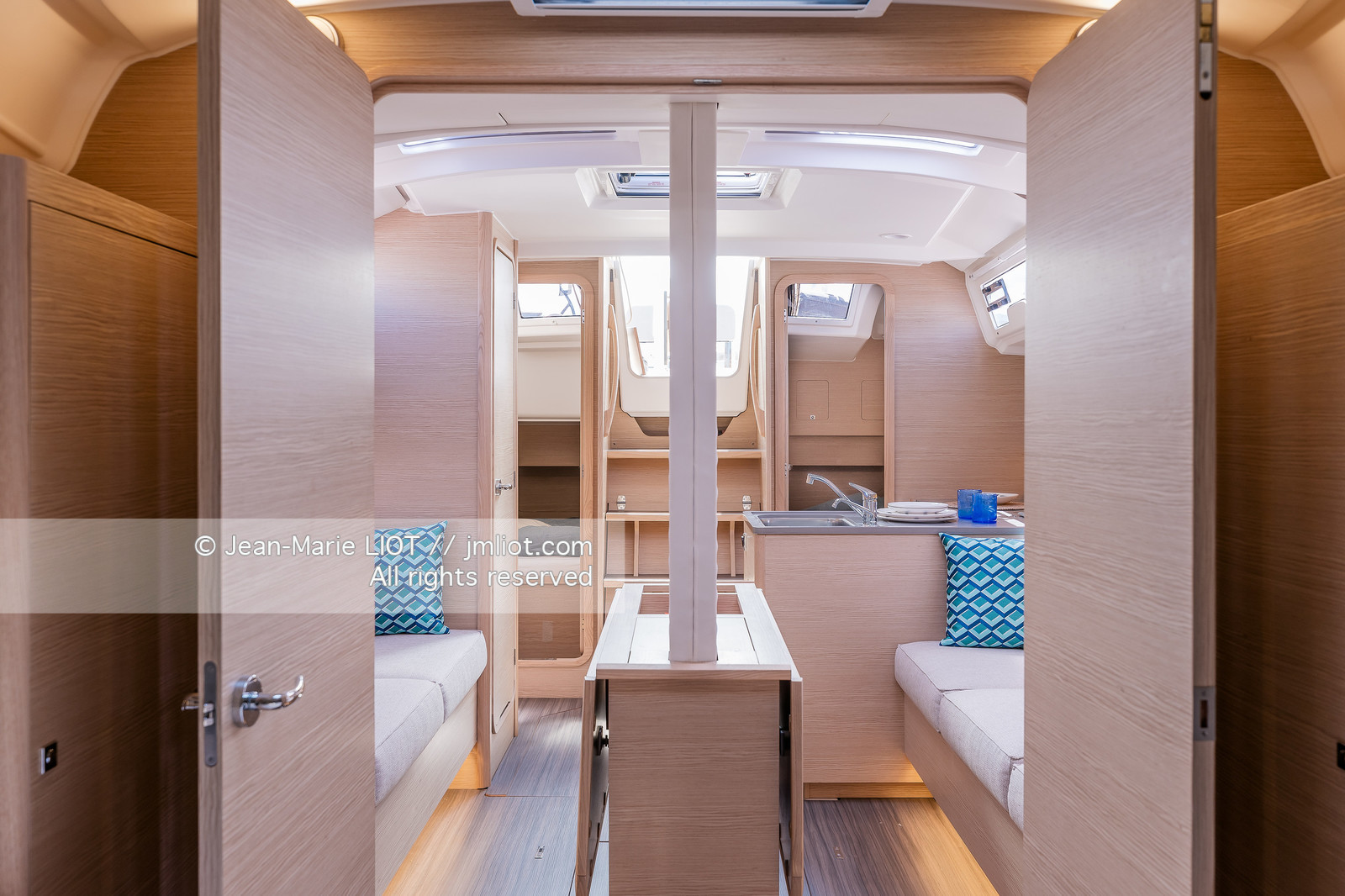 DUFOUR YACHTS 2022 - DUFOUR 37