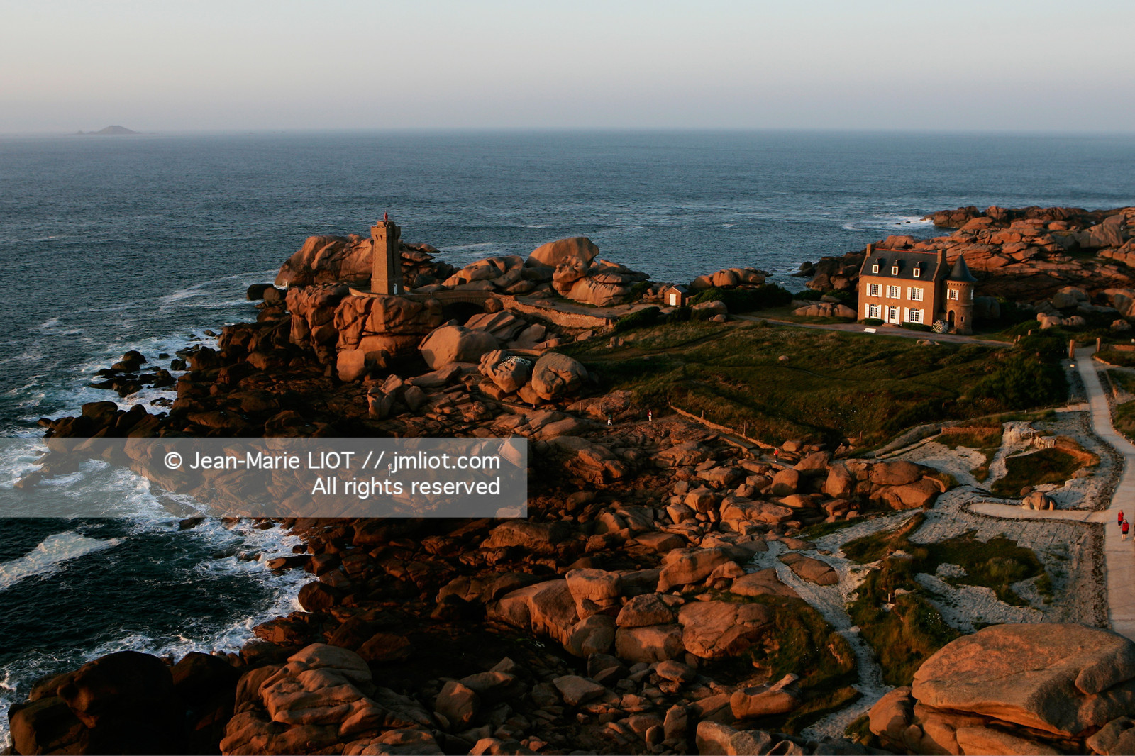 PHARE DE MAEN RUZ.