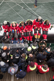 IDEC SPORT- ARRIVEE  RECORD TROPHEE JULES VERNE