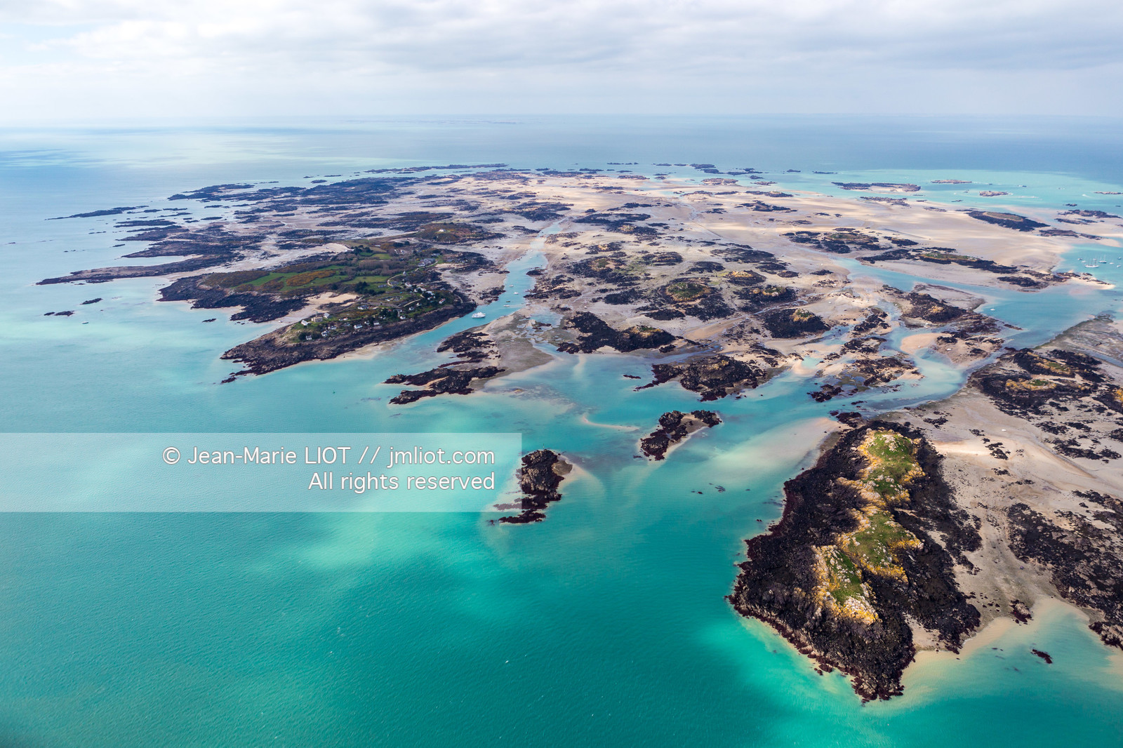 LES ILES CHAUSEY