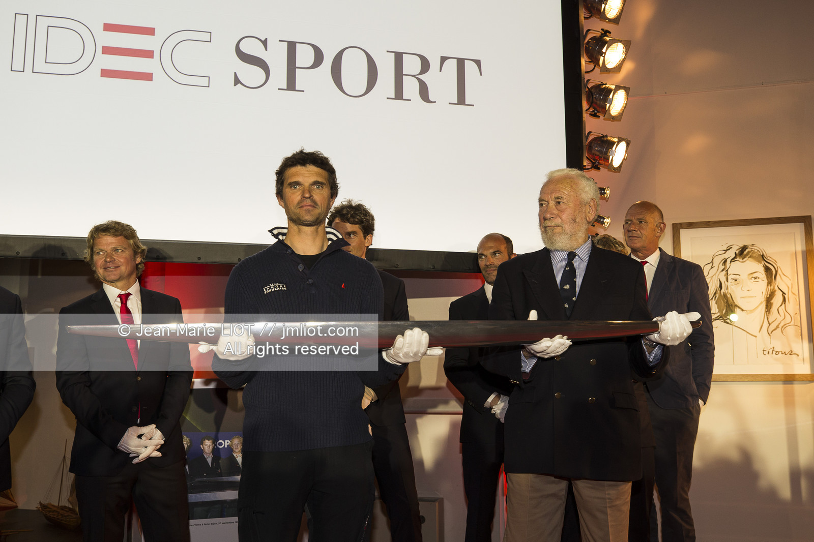 TROPHEE JULES VERNE - IDEC SPORT - REMISE DFU TROPHEE