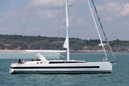 OCEANIS YACHT 62