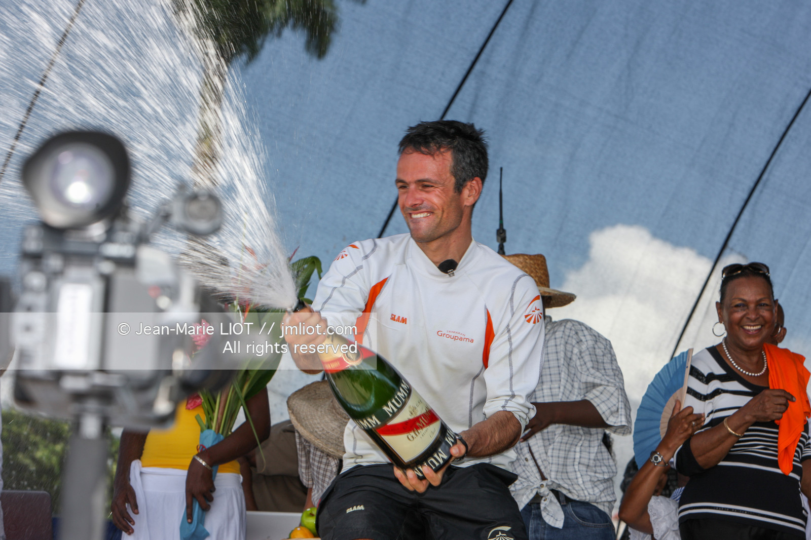 ROUTE DU RHUM 2010 - FRANCK CAMMAS - ARRIVEE