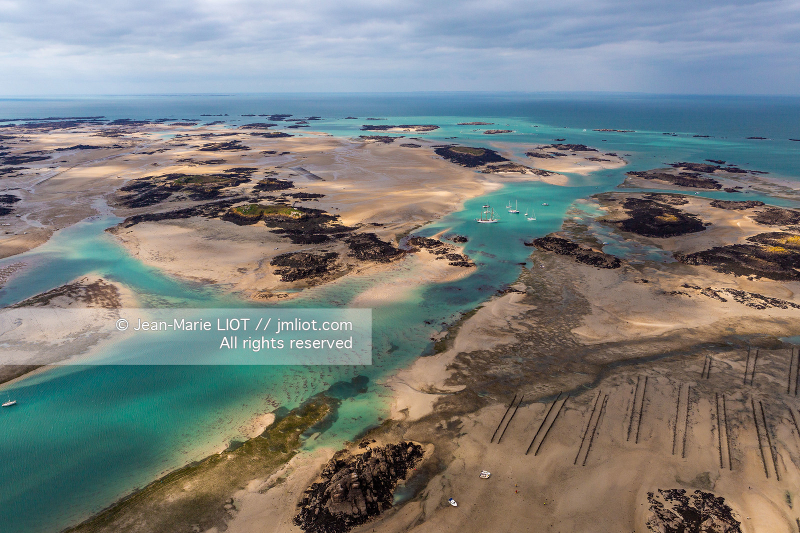 LES ILES CHAUSEY
