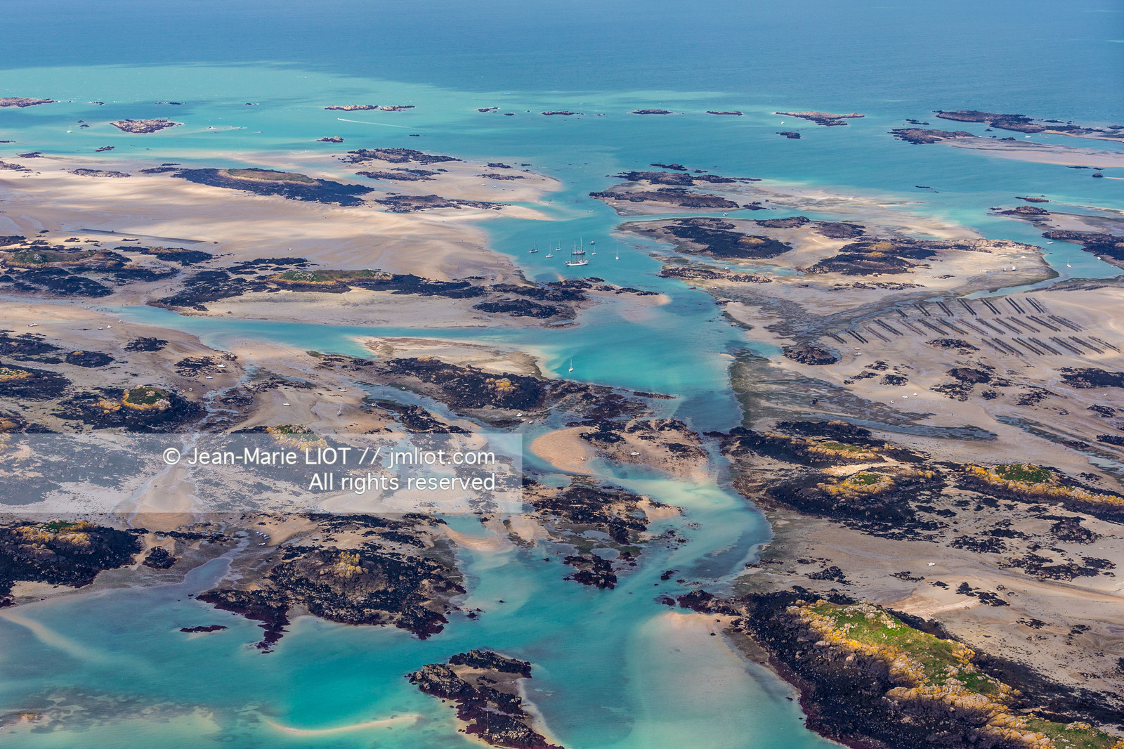 LES ILES CHAUSEY
