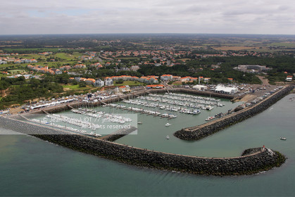 PORT BOURGENAY-TALMONT-SAINT-HILAIRE.PHOTO © JEAN-MARIE LIOT.